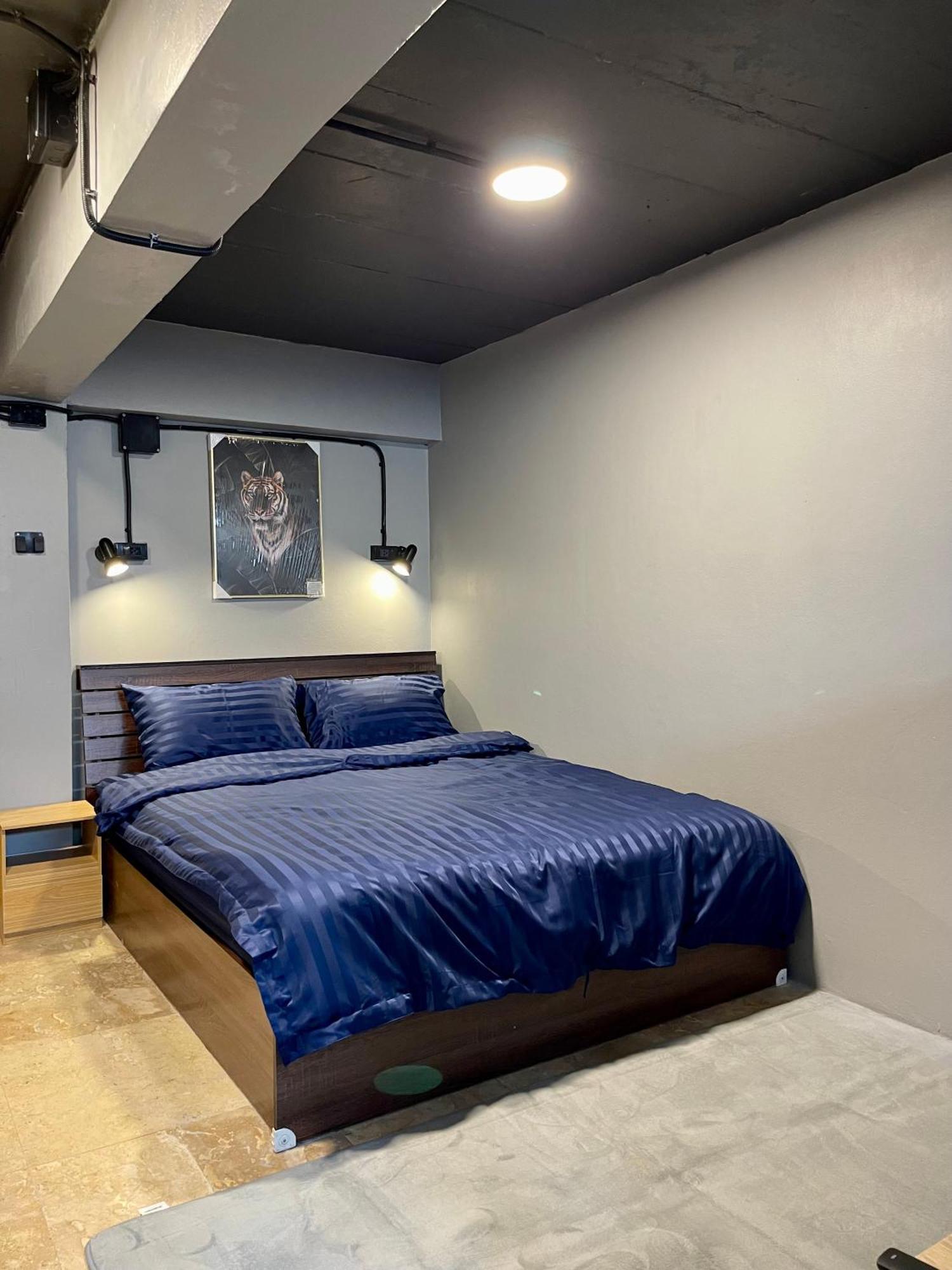 Champagne Hostel & Cafe Pattaya Zewnętrze zdjęcie